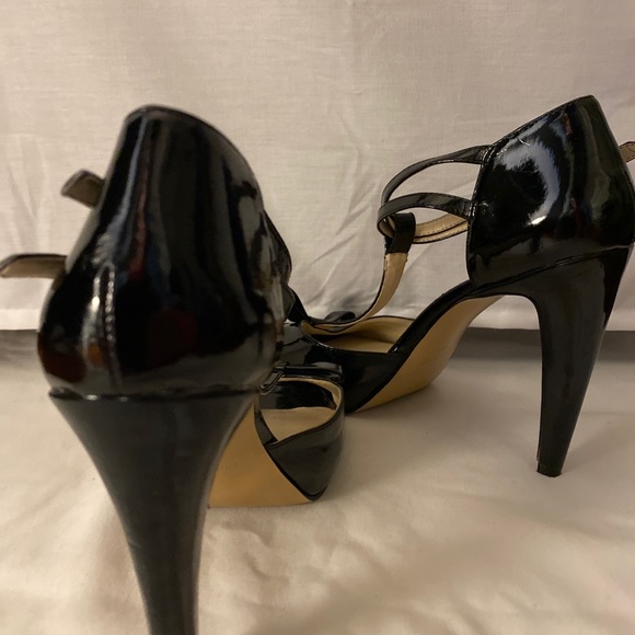 Black patent leather peep toe heels - Picture 4 of 7